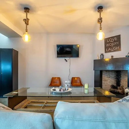 Moderno Y Céntrico En Tesoro 6 Apartamento