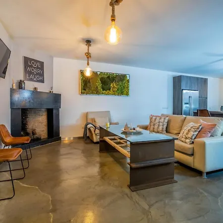 Moderno Y Centrico En Tesoro 6 Daire *