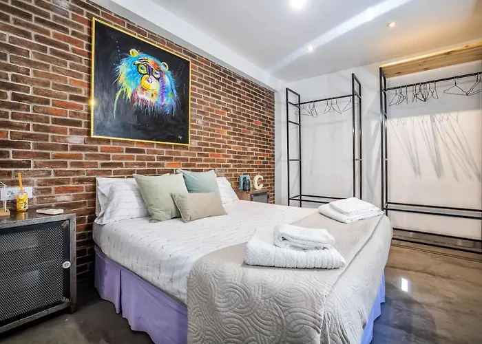 Moderno Y Centrico En Tesoro 6 Apartment