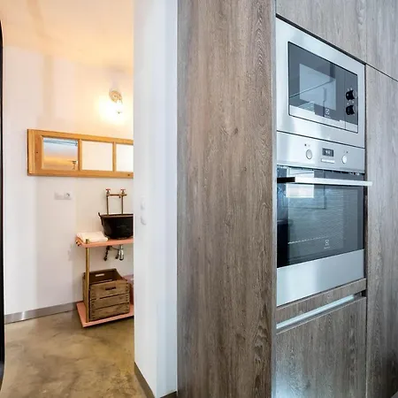 Moderno Y Centrico En Tesoro 6 *